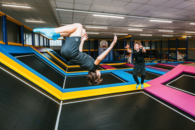 JUMPZONE X – Einfach zum Aus-Flip-en